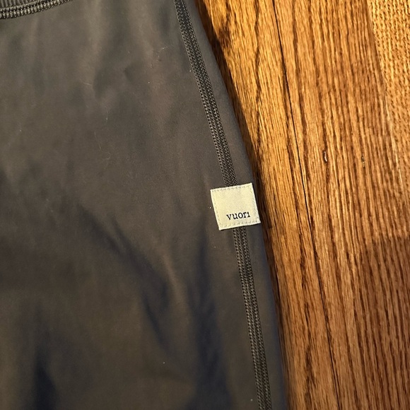 VUORI Olive Green Joggers - Picture 4 of 4